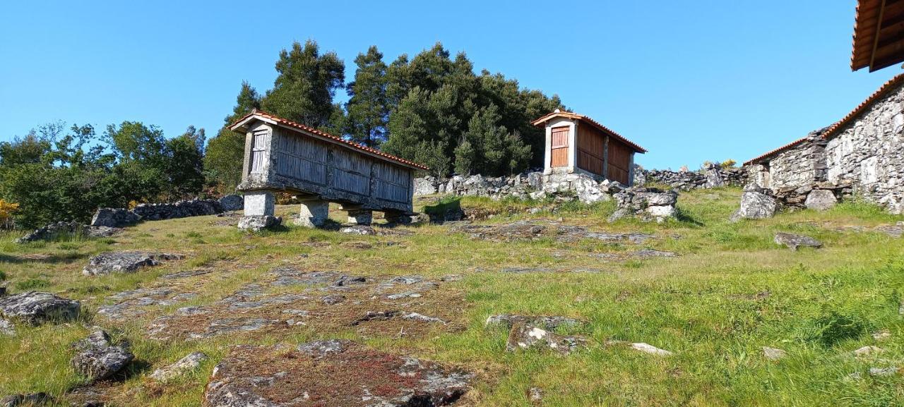 パレーデス・デ・コウラ Casa Da Rosa Porreirasヴィラ エクステリア 写真