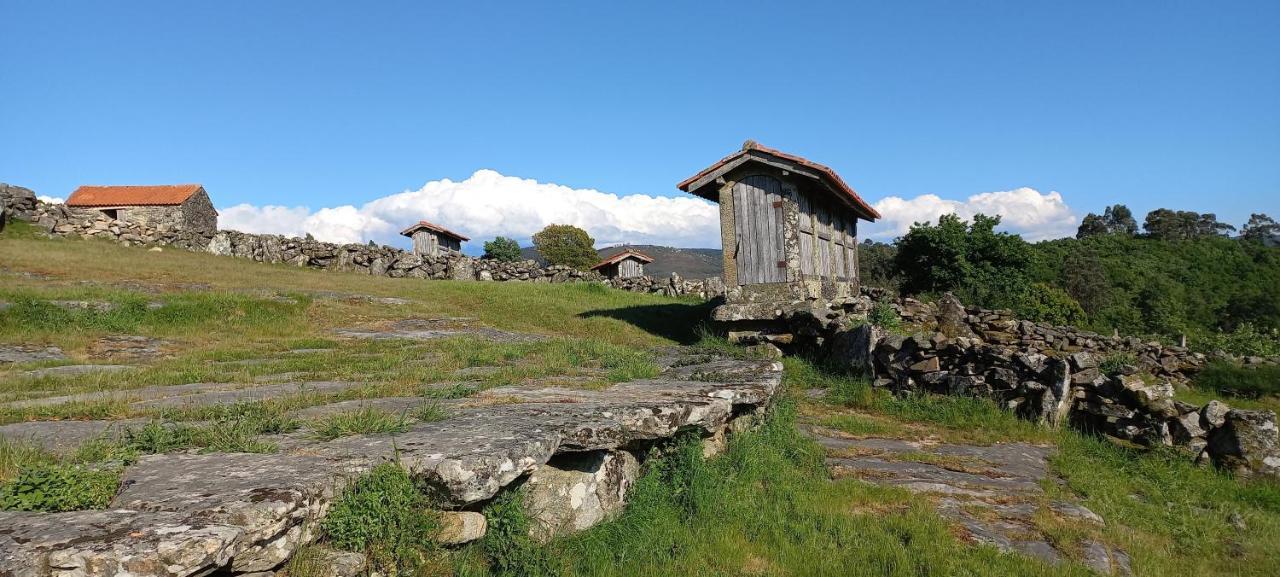 パレーデス・デ・コウラ Casa Da Rosa Porreirasヴィラ エクステリア 写真