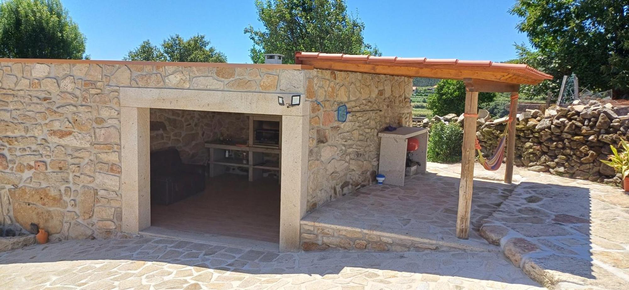 パレーデス・デ・コウラ Casa Da Rosa Porreirasヴィラ エクステリア 写真